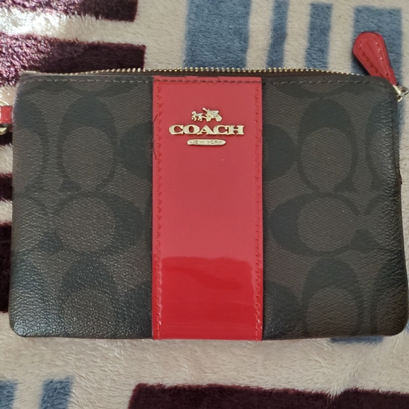 Coach Handbags - Coach Original Wallet